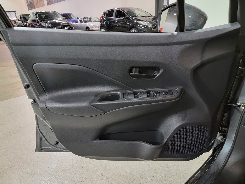 Nissan Versa 2024