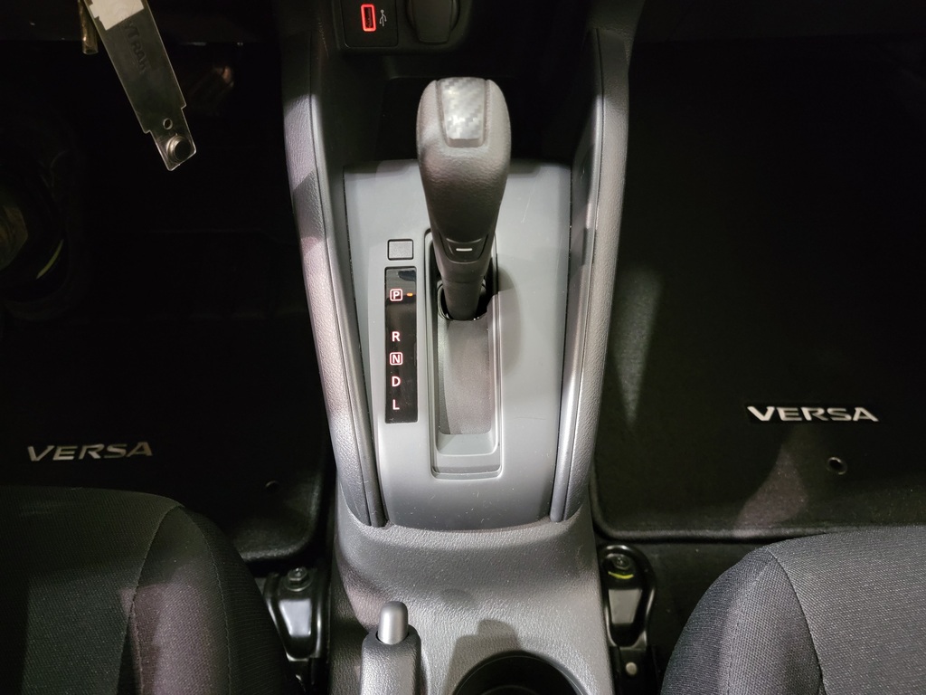 Nissan Versa 2024