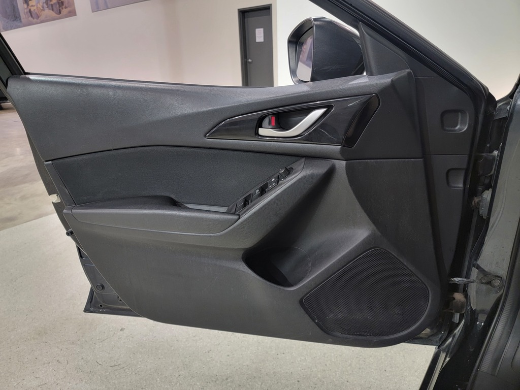 Mazda Mazda3 2014