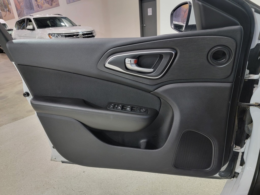 Chrysler 200 2015