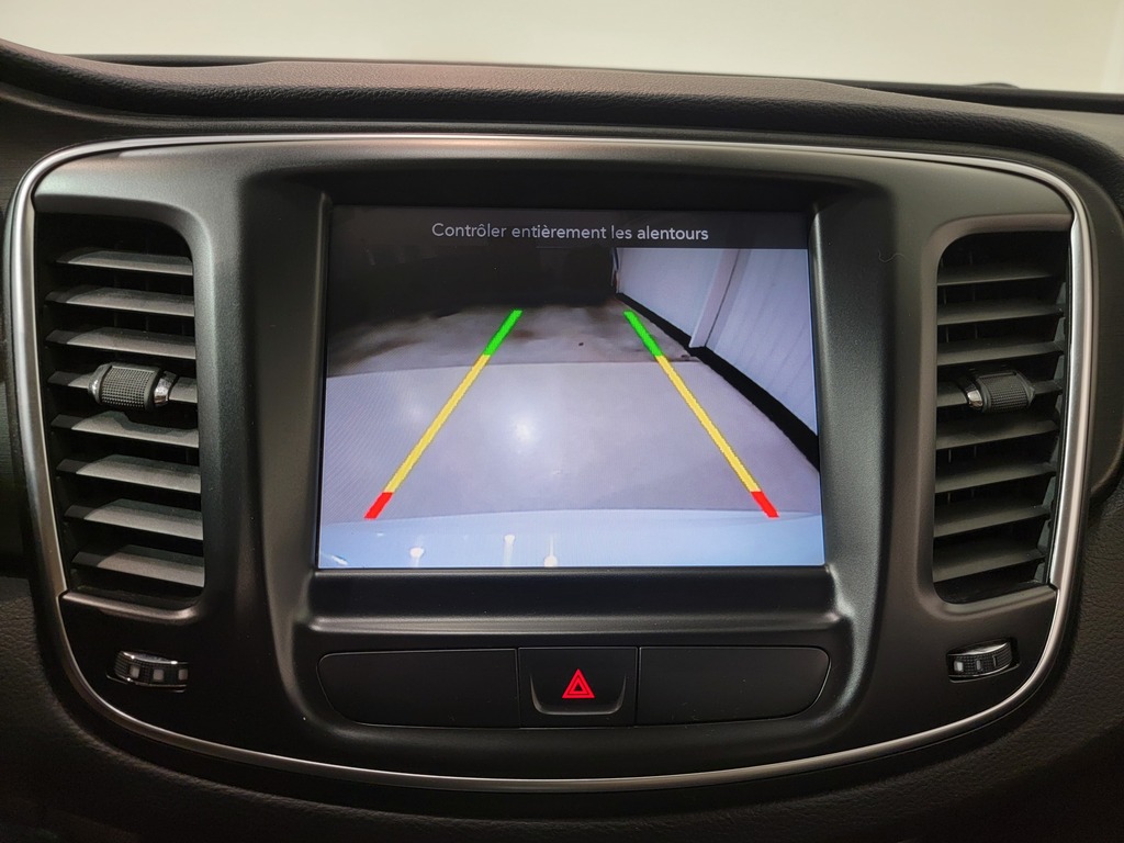 Chrysler 200 2015