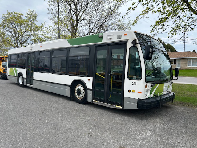 2008 Nova Bus LFS LOW FLOOR 40 FT  RARE LOW FLOOR NOVABUS 2008 RUNS WELL READY TO GO 
