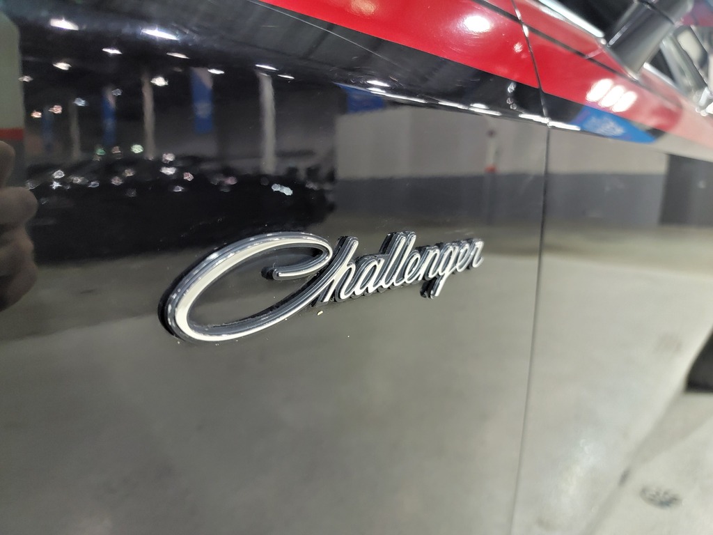Dodge Challenger 2013