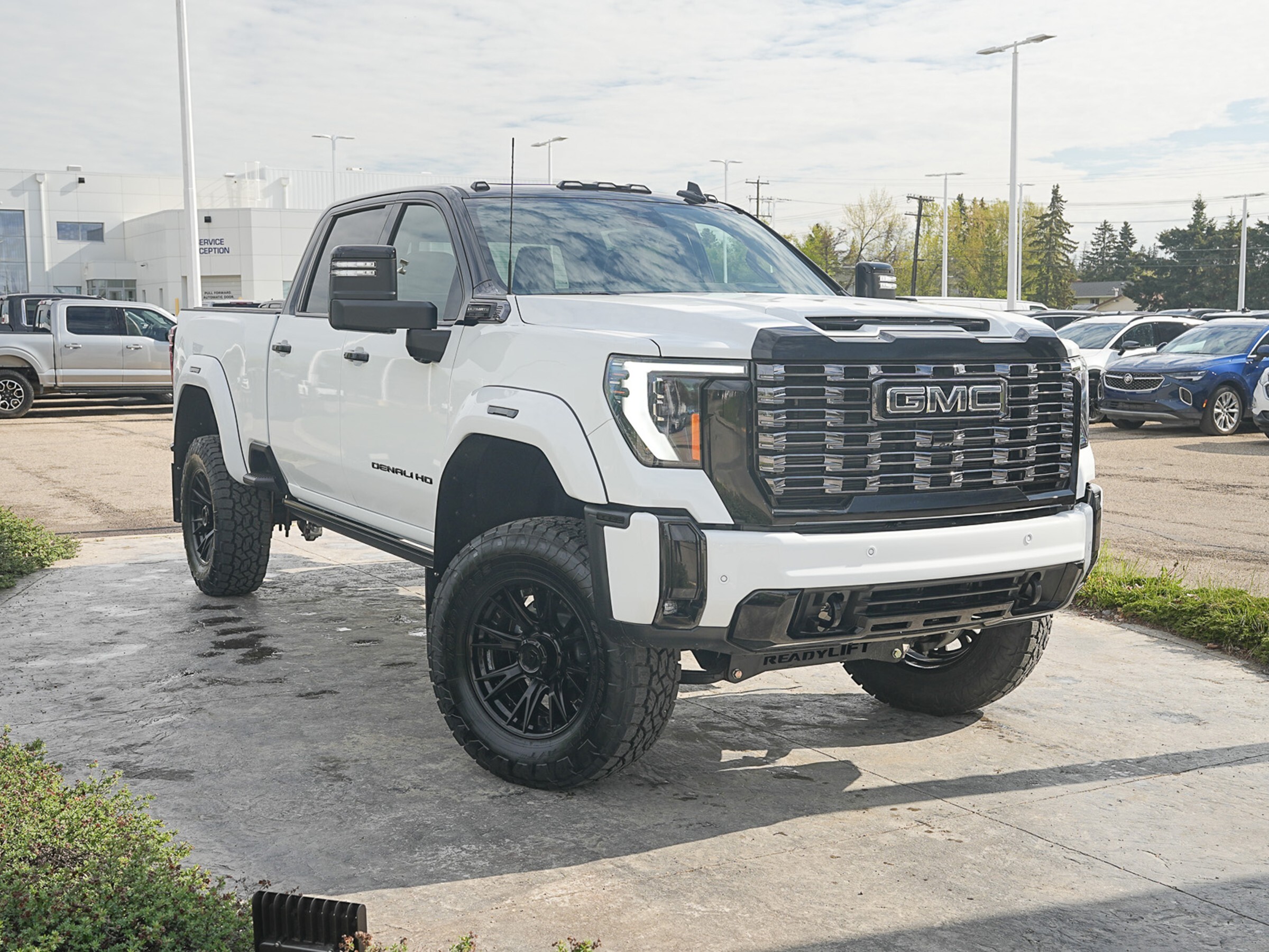 2025 GMC Sierra 3500HD Denali Ultimate