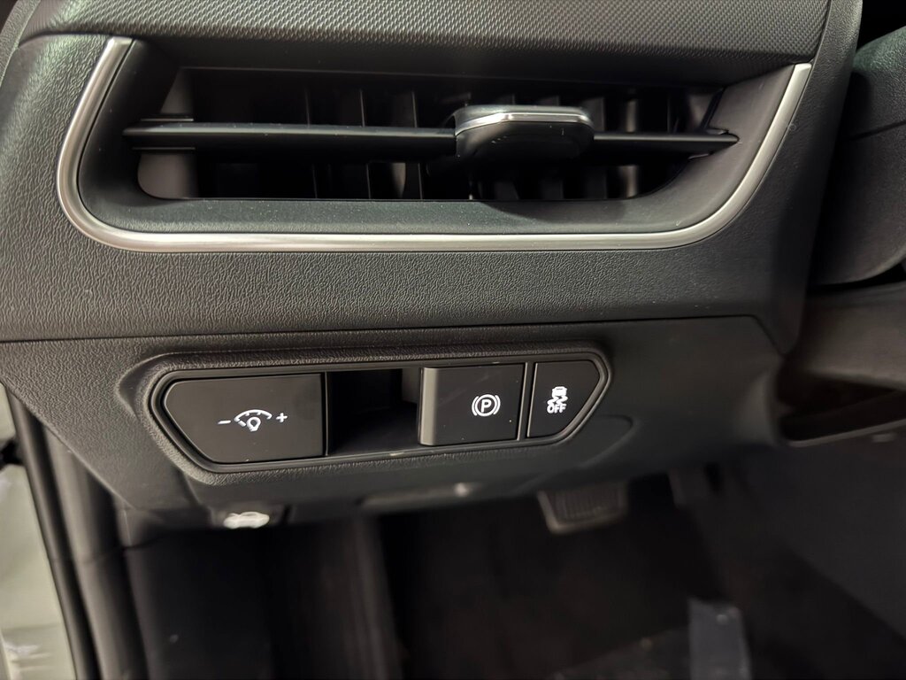 2025 Kia K4 LX, Vancouver, Cash