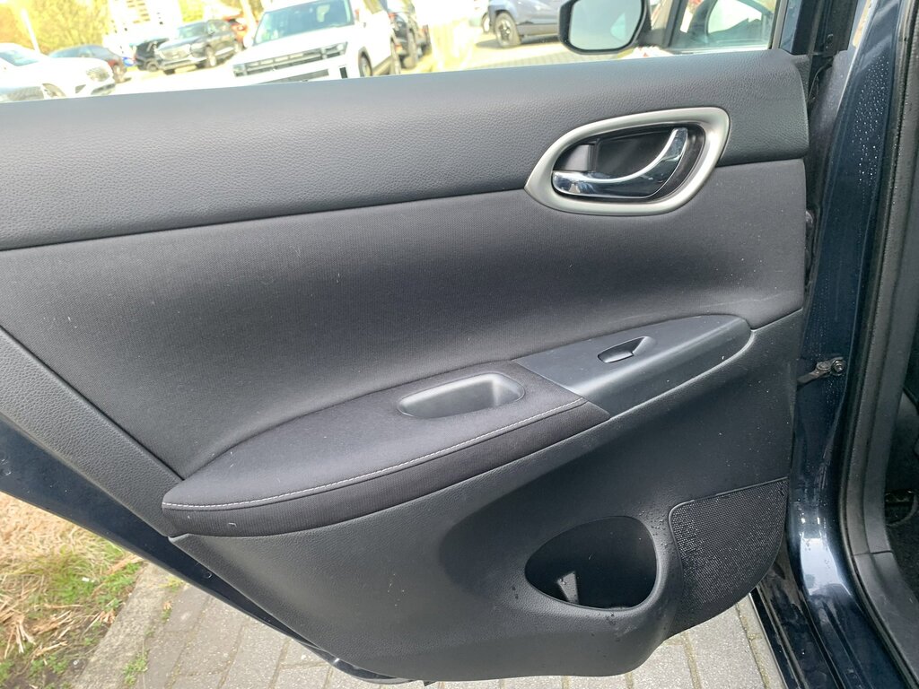 2015 Nissan Sentra 1.8 S, Vancouver, Cash