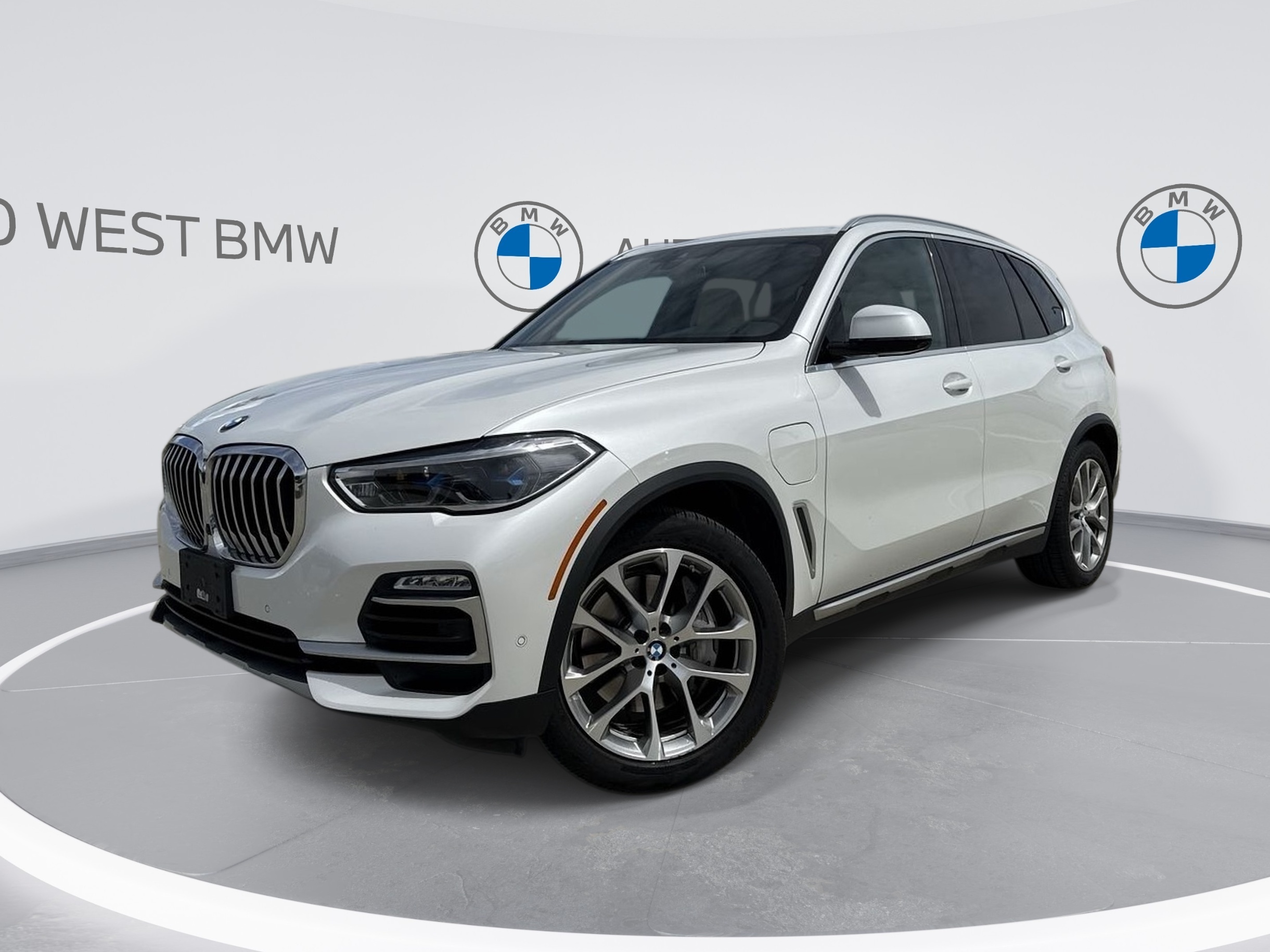 2021 BMW X5 xDrive45e Hybrid | Premium Enhanced Pkg | Low KM