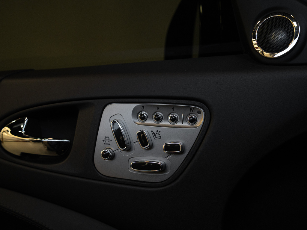 2011 Jaguar XK COUPE   BW   20 IN WHEELS   NAV, Toronto, Cash