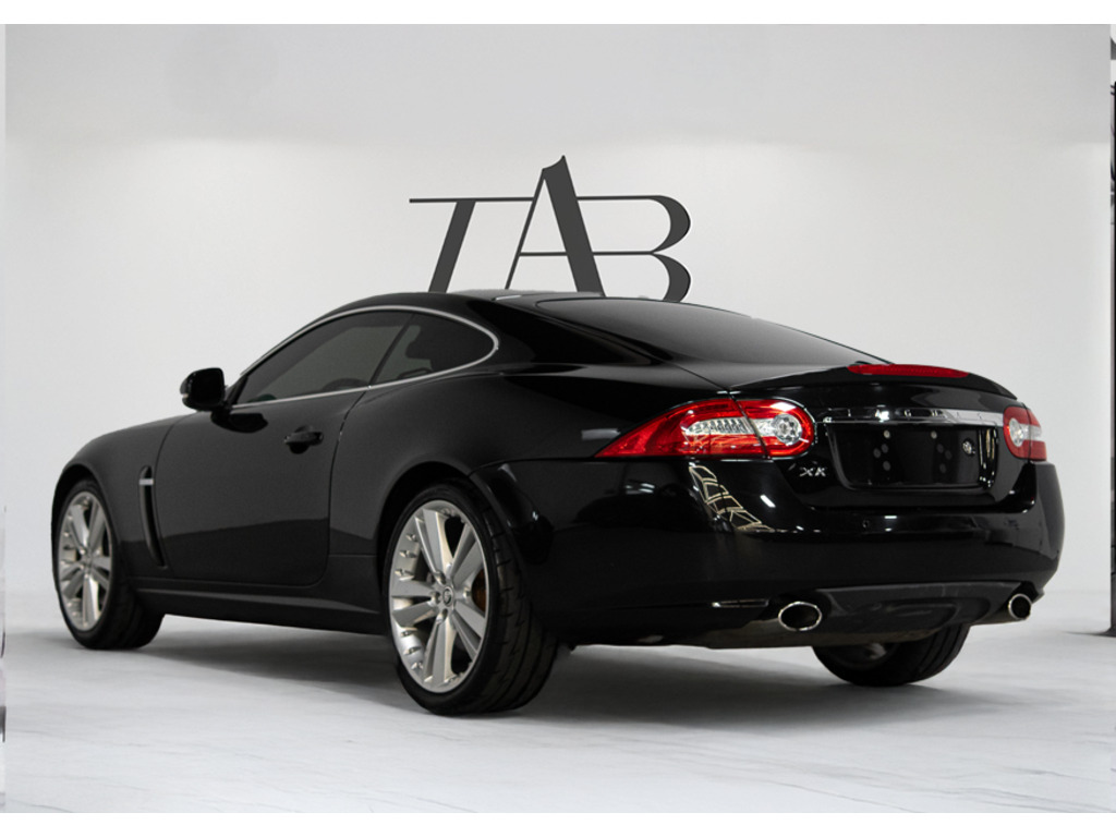 2011 Jaguar XK COUPE   BW   20 IN WHEELS   NAV, Toronto, Cash