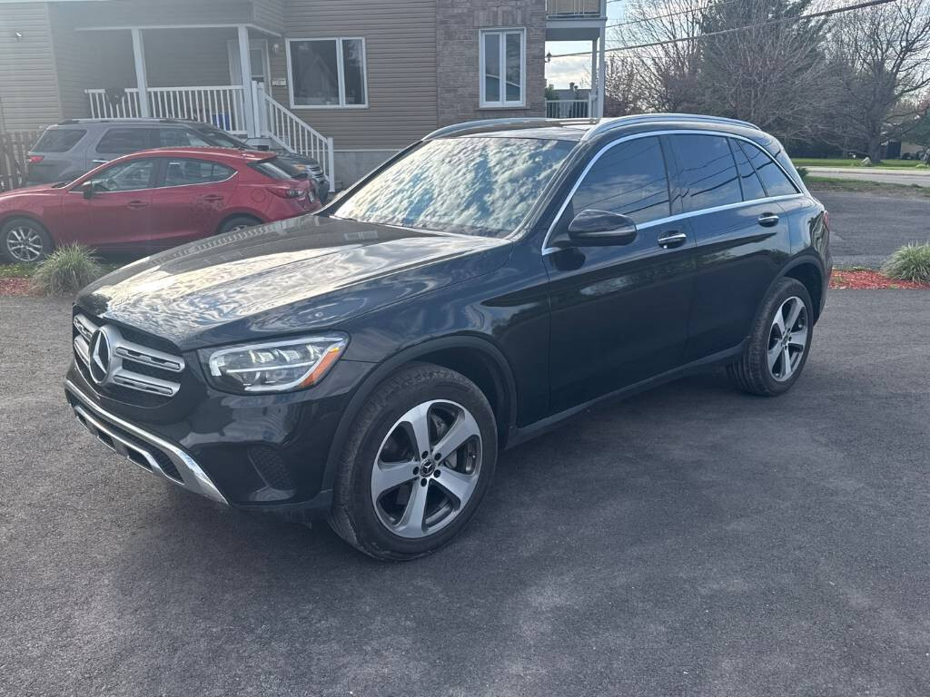 2020 Mercedes-Benz GLC-Class GLC300 / Premium Pkg / Apple CarPlay / Navi / Pano