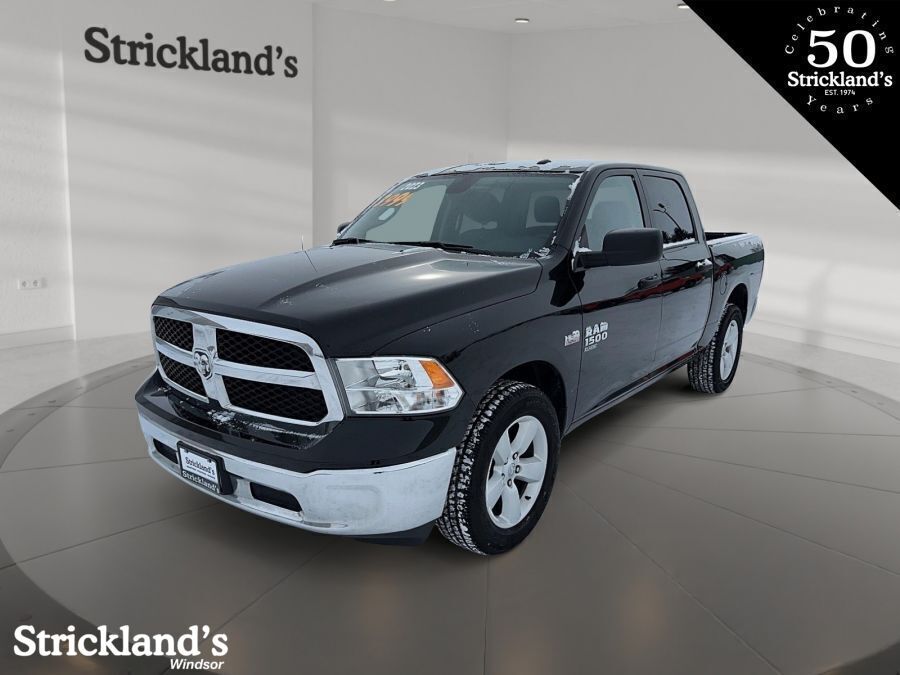 2023 Ram 1500 Classic SLT CLASSIC CREW Truck