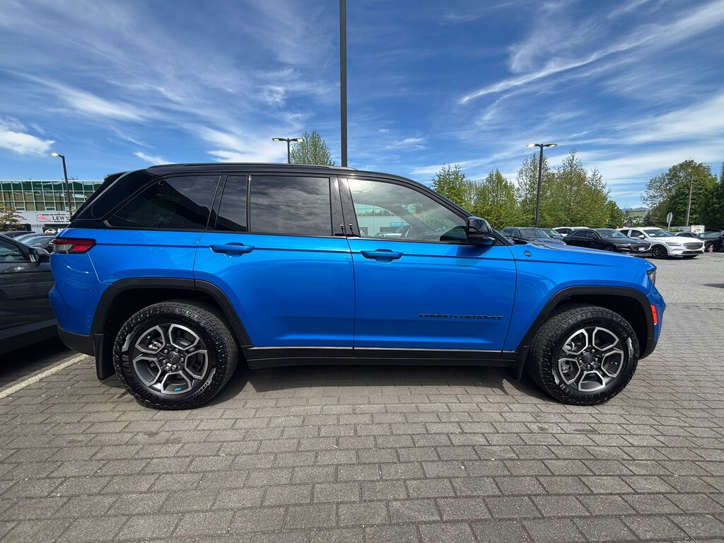 2023 Jeep Grand Cherokee 4xe Trailhawk, Vancouver, Cash