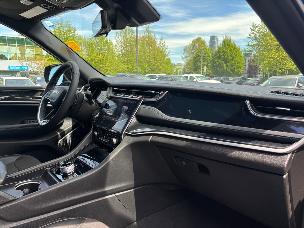 2023 Jeep Grand Cherokee 4xe Trailhawk, Vancouver, Cash