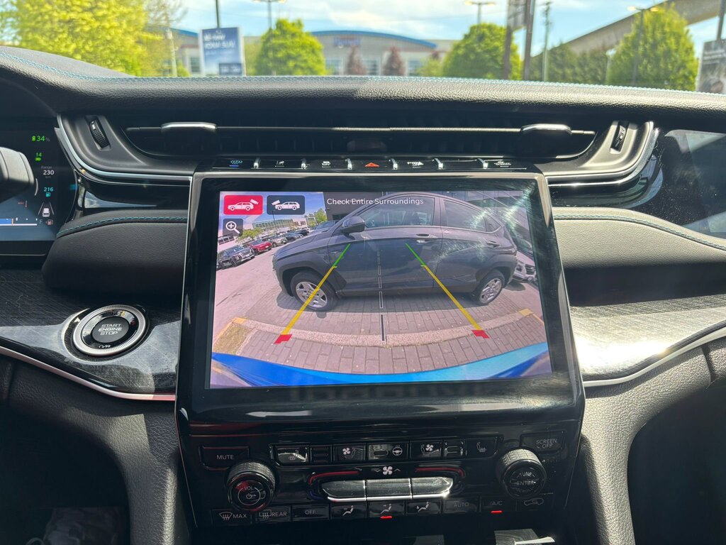 2023 Jeep Grand Cherokee 4xe Trailhawk, Vancouver, Cash