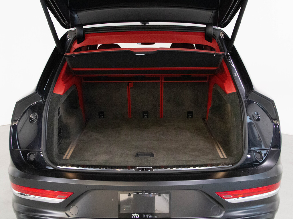2021 Bentley Bentayga V8, Toronto, Cash