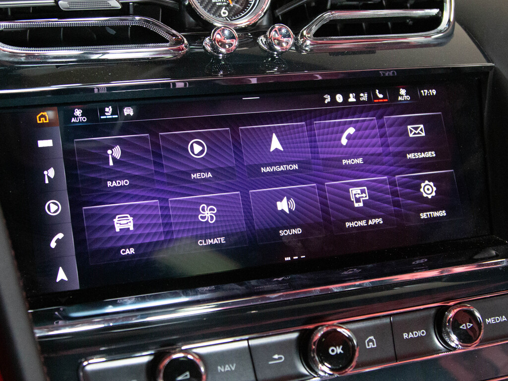 2021 Bentley Bentayga V8, Toronto, Cash