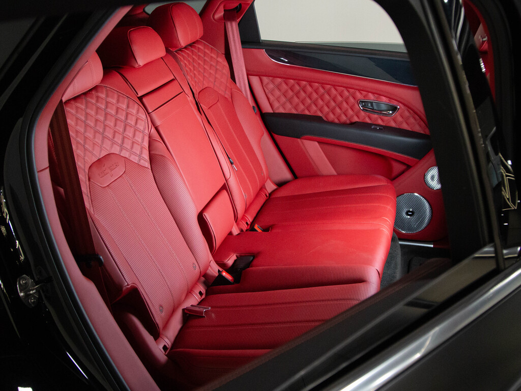 2021 Bentley Bentayga V8, Toronto, Cash