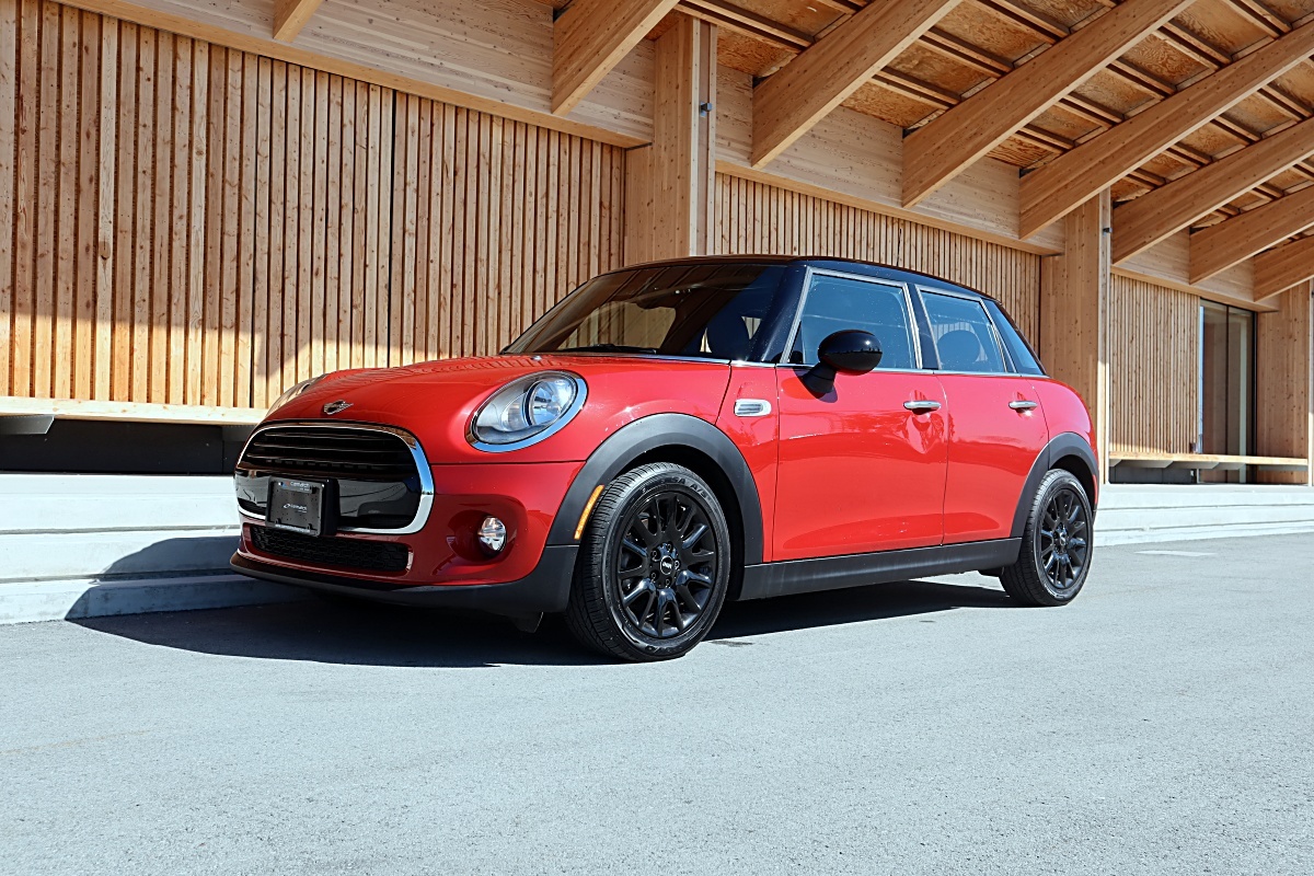 2018 MINI 5 Door Cooper FWD