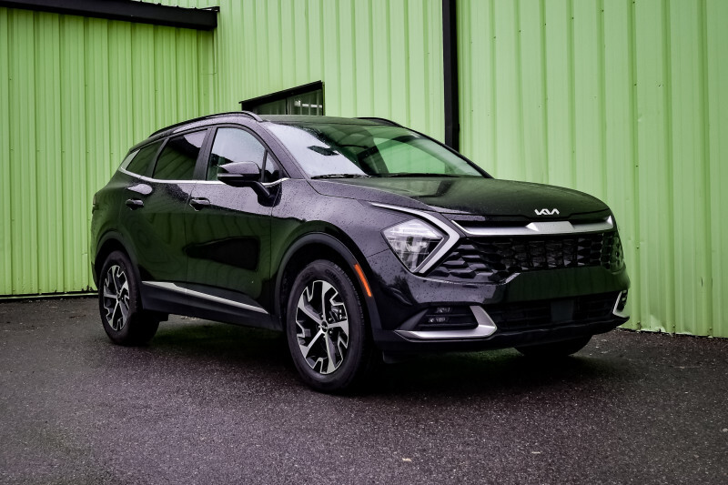 2023 Kia Sportage EX Premium  • SUNROOF • NAV • HEATED LEATHER