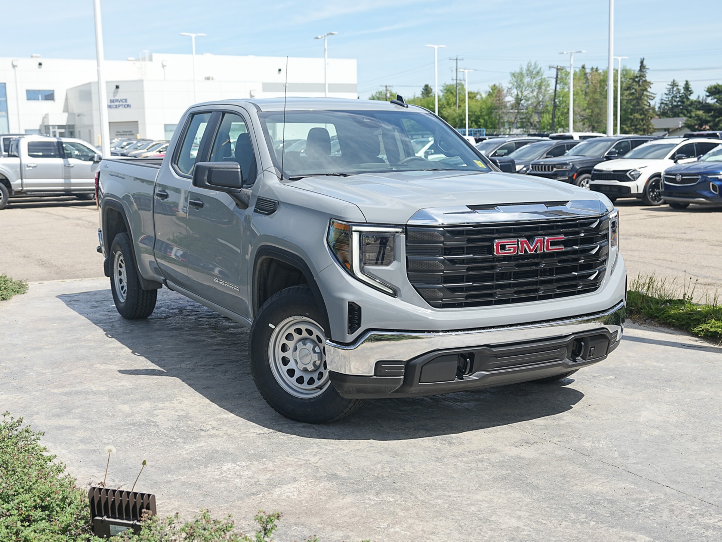 2025 GMC Sierra 1500 Pro 5.3L V8