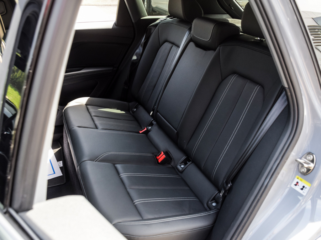 2023 Audi Q4 e-tron 50, Toronto, Cash