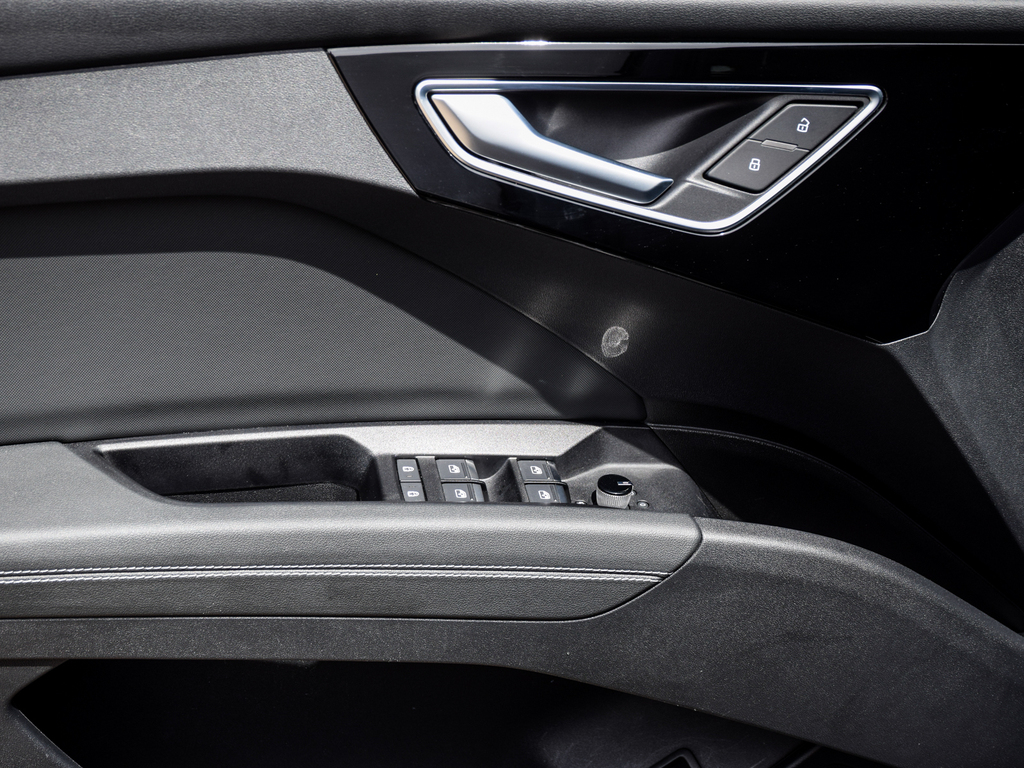 2023 Audi Q4 e-tron 50, Toronto, Cash