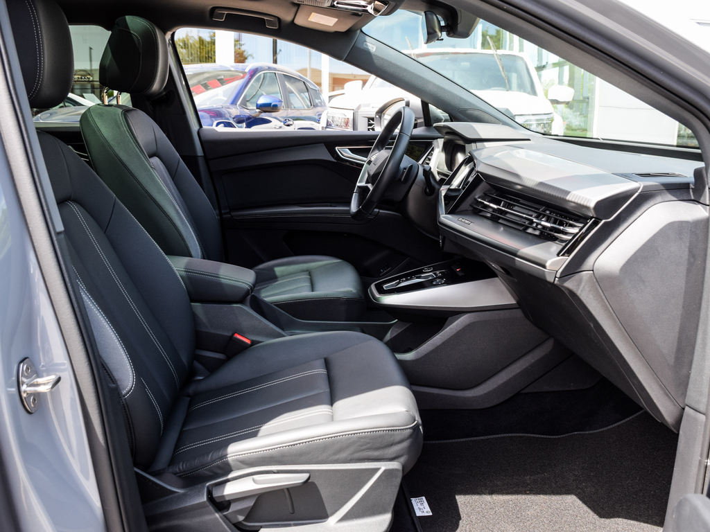 2023 Audi Q4 e-tron 50, Toronto, Cash