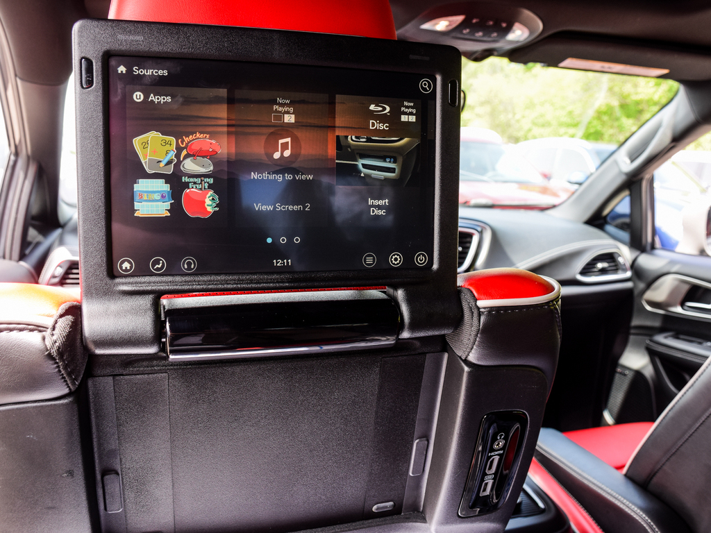 2020 Chrysler Pacifica Red S, Toronto, Cash