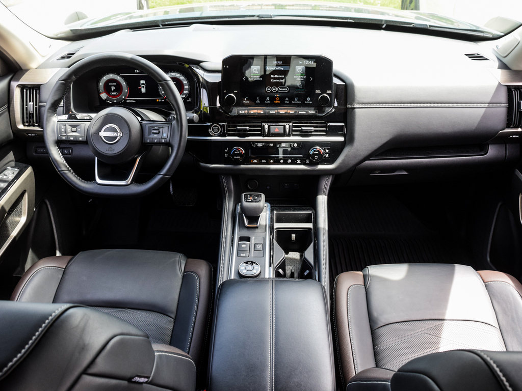 2023 Nissan Pathfinder Platinum, Toronto, Cash