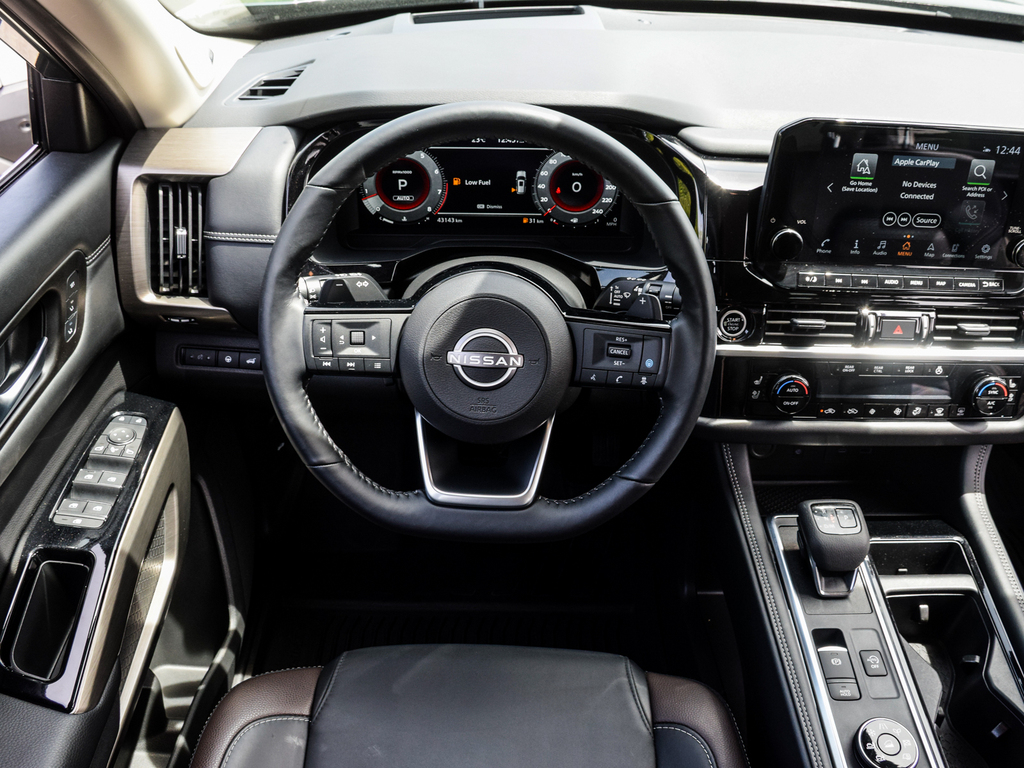 2023 Nissan Pathfinder Platinum, Toronto, Cash