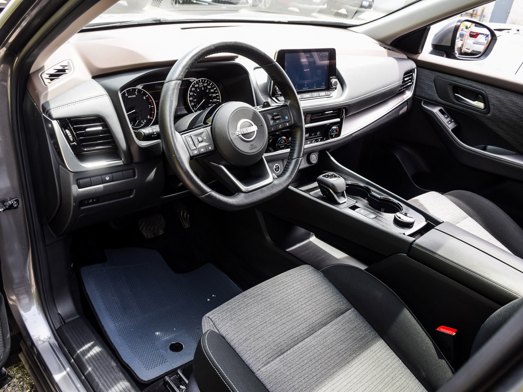 2022 Nissan Rogue SV, Toronto, Cash