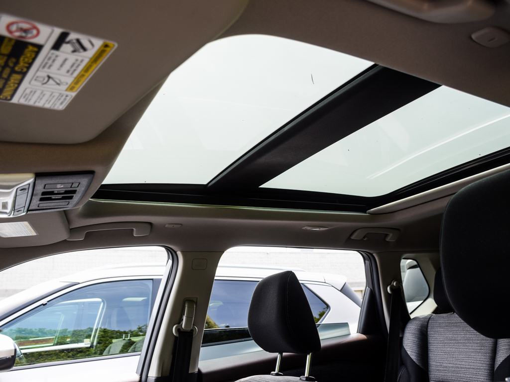 2022 Nissan Rogue SV, Toronto, Cash