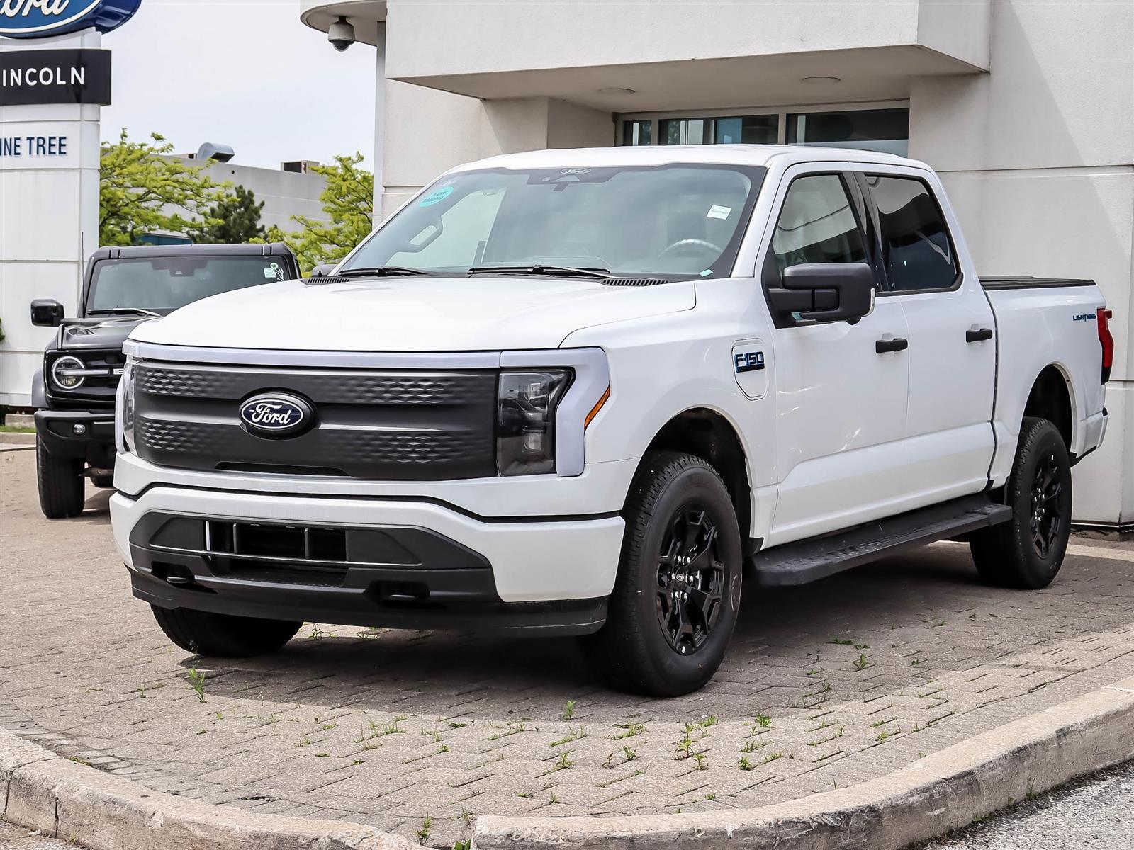 2025 Ford F-150 Lightning XLT 4WD SuperCrew 5.5' Box