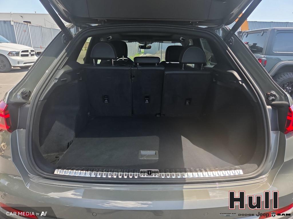 2023 Audi Q3 45 Progressiv, Toronto, Cash