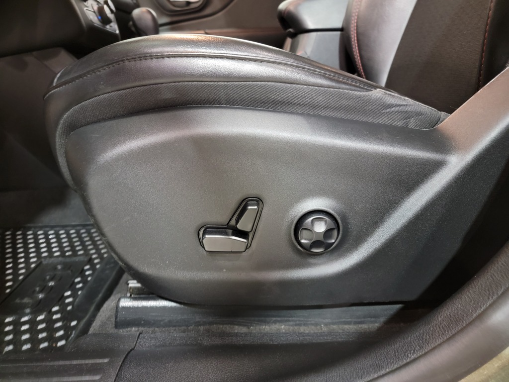 Jeep Cherokee 2021