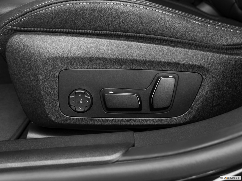 2025 BMW 330i xDrive, Vancouver, Cash