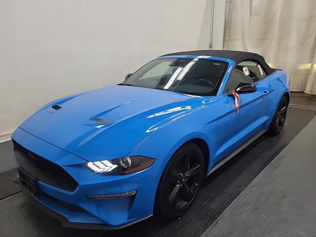 2022 Ford Mustang EcoBoost / Convertible / Bluetooth / No Accidents
