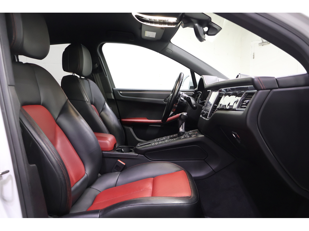 2018 Porsche Macan Sport Edition, Toronto, Cash