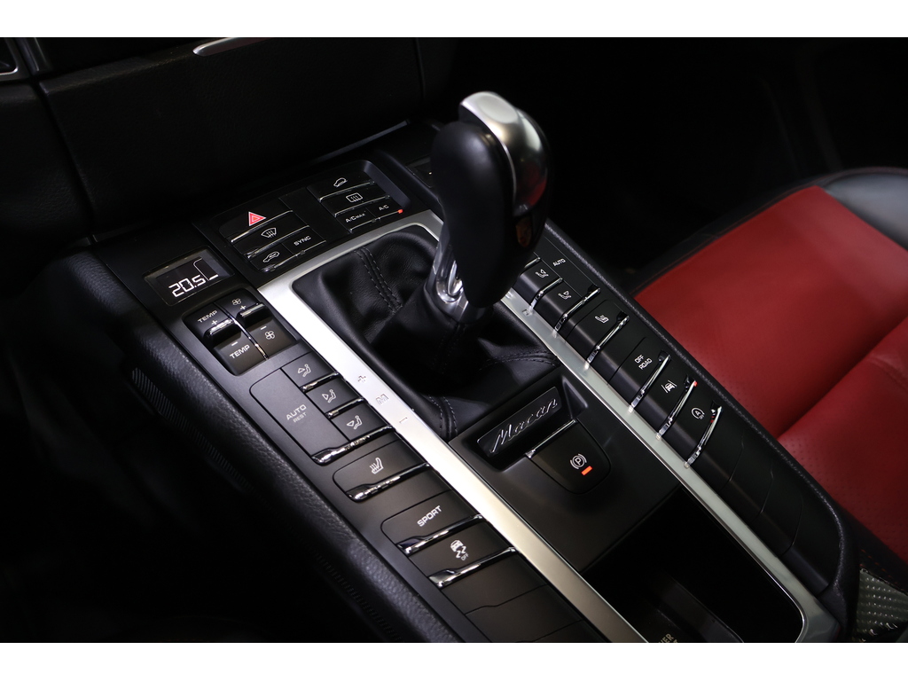 2018 Porsche Macan Sport Edition, Toronto, Cash