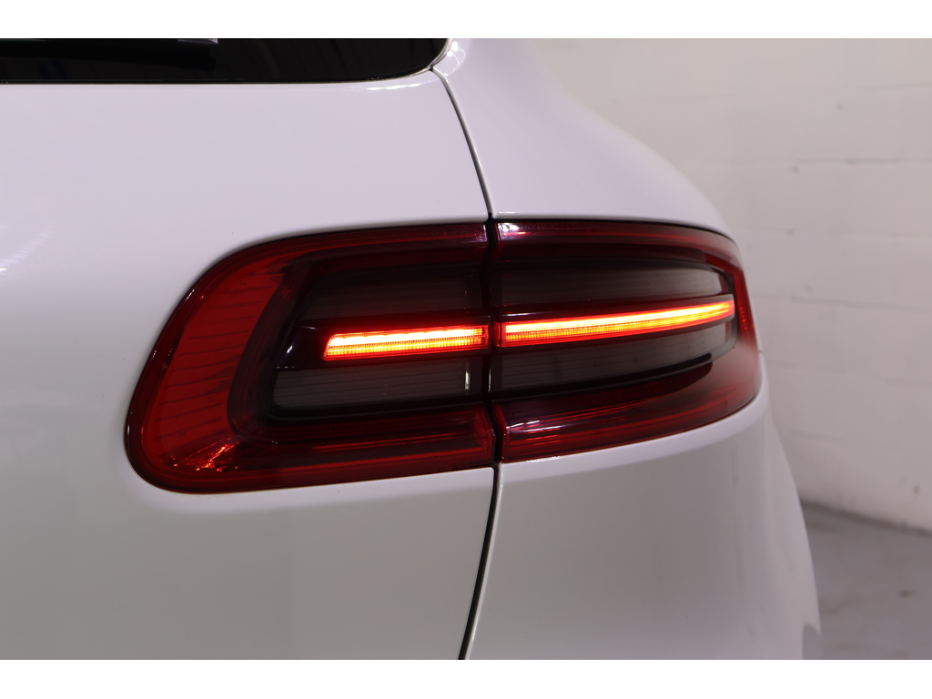 2018 Porsche Macan Sport Edition, Toronto, Cash
