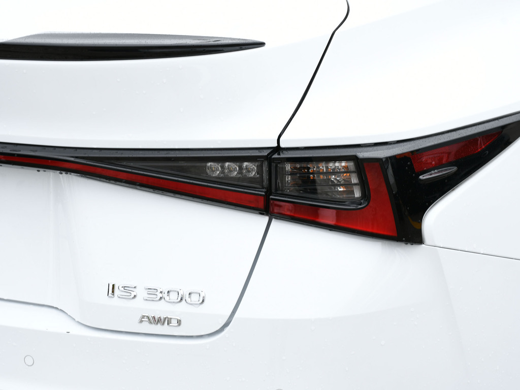 2024 Lexus IS 300 300, Toronto, Cash