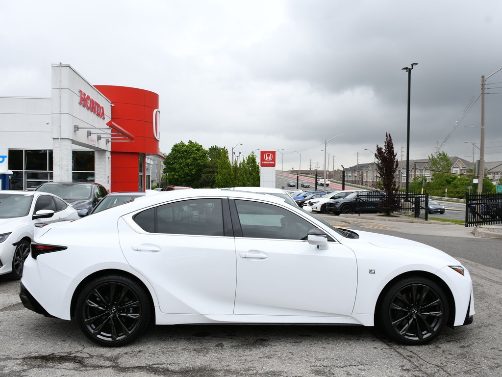 2024 Lexus IS 300 300, Toronto, Cash