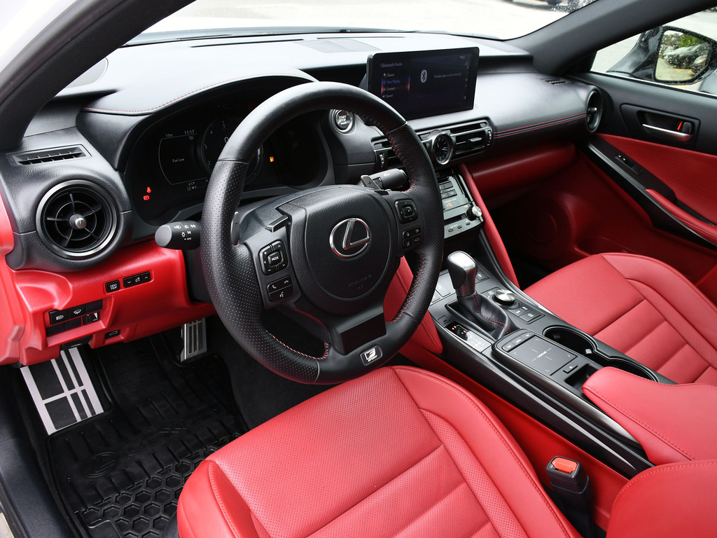 2024 Lexus IS 300 300, Toronto, Cash