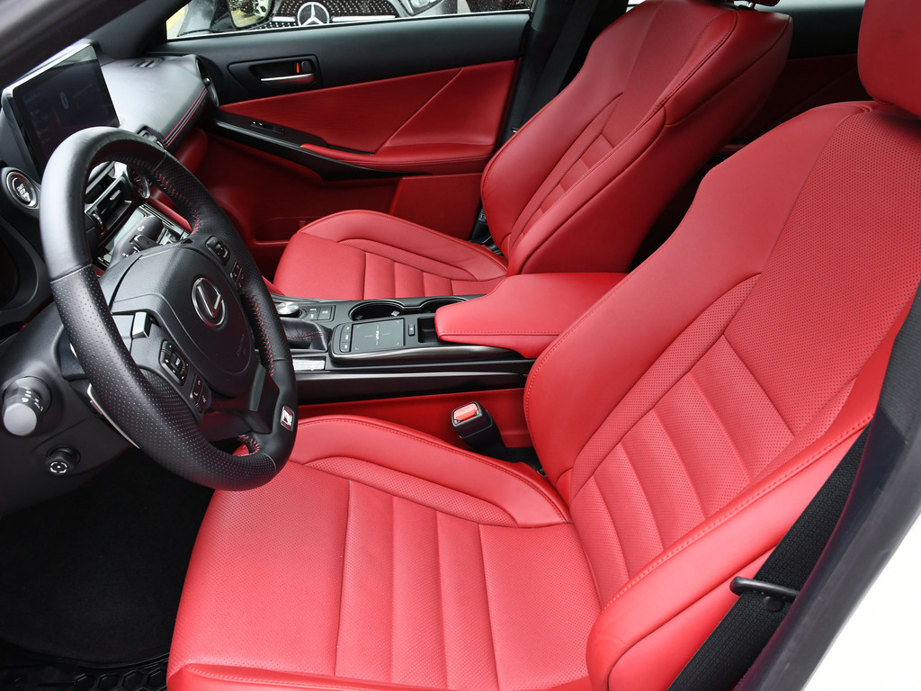 2024 Lexus IS 300 300, Toronto, Cash