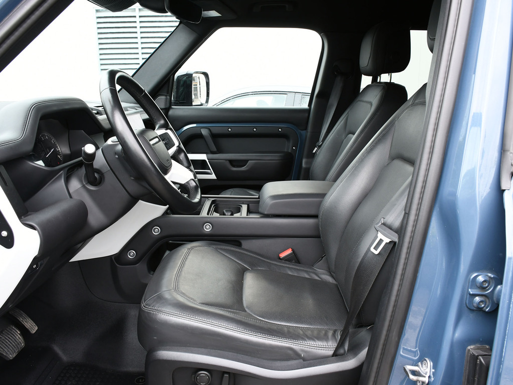 2023 Land Rover Defender 110 S, Toronto, Cash