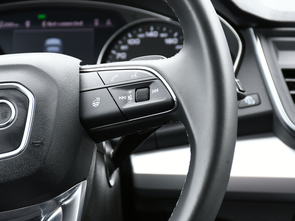 2023 Audi Q5 45 Komfort, Toronto, Cash
