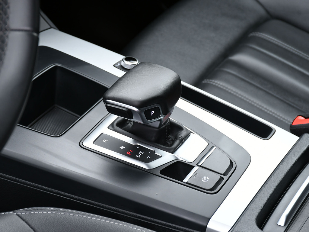 2023 Audi Q5 45 Komfort, Toronto, Cash