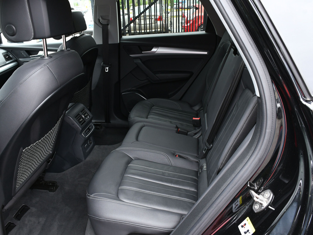 2023 Audi Q5 45 Komfort, Toronto, Cash
