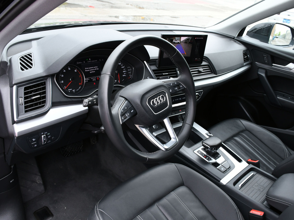 2023 Audi Q5 45 Komfort, Toronto, Cash
