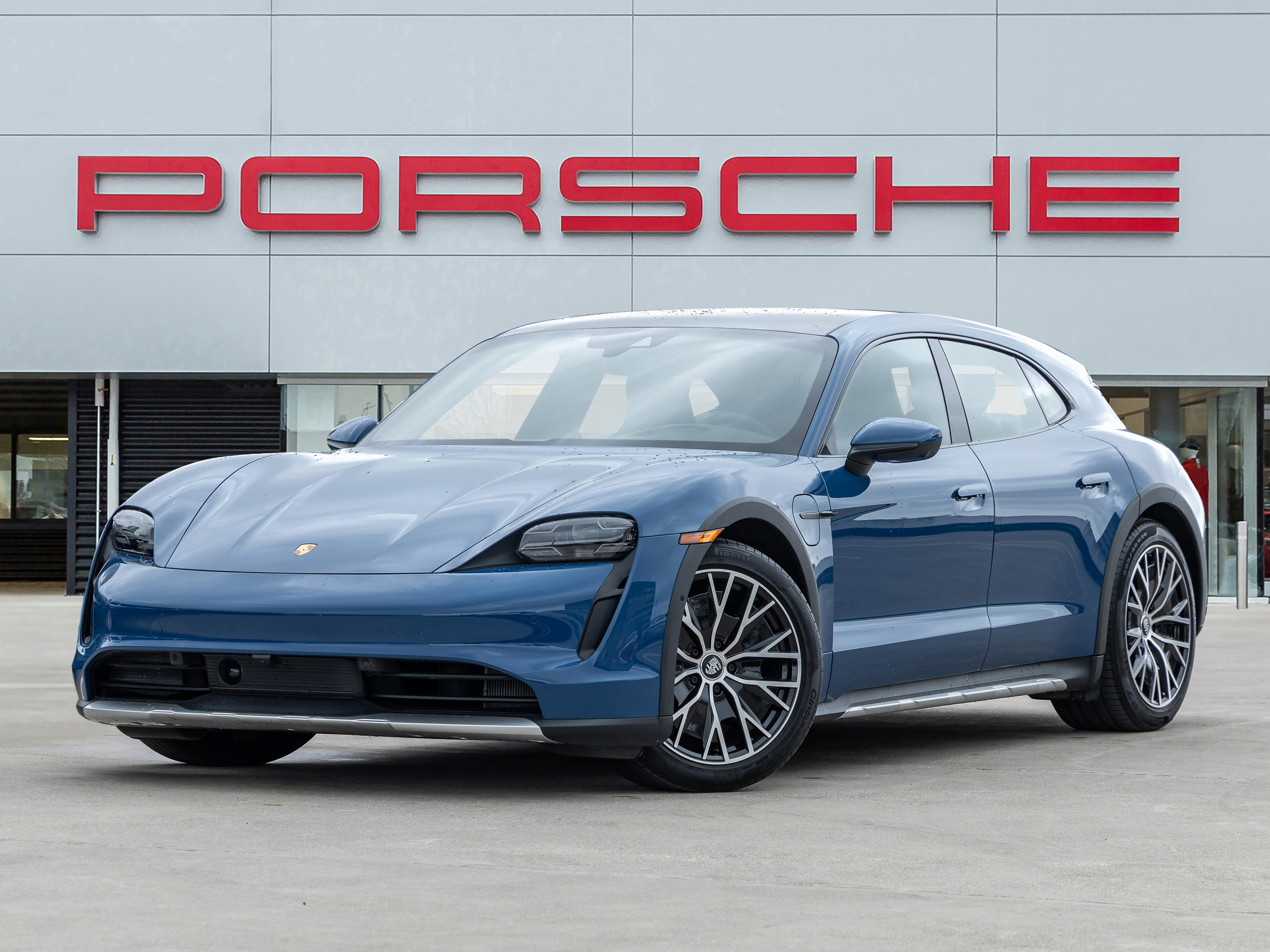 2024 Porsche Taycan 4S Cross Turismo | Technology Package